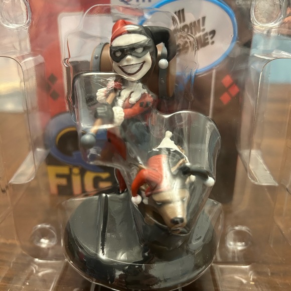 Other - Harley Quinn Collectible Figure